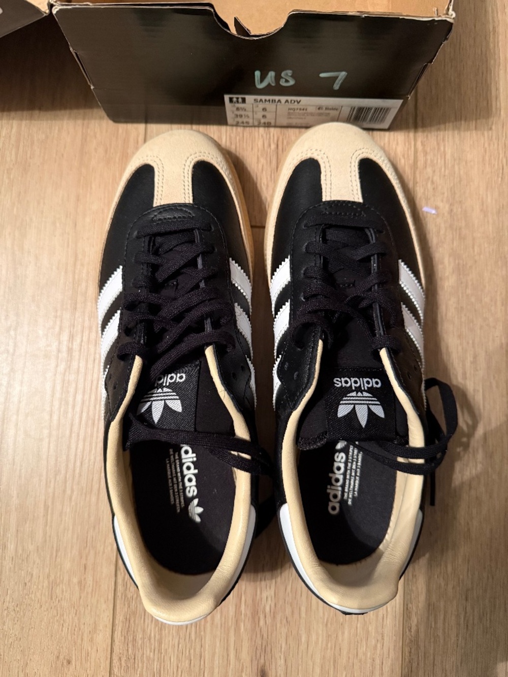 Adidas Samba ADV Black WAdidas Samba ADV Black cream Fashion Sneakers